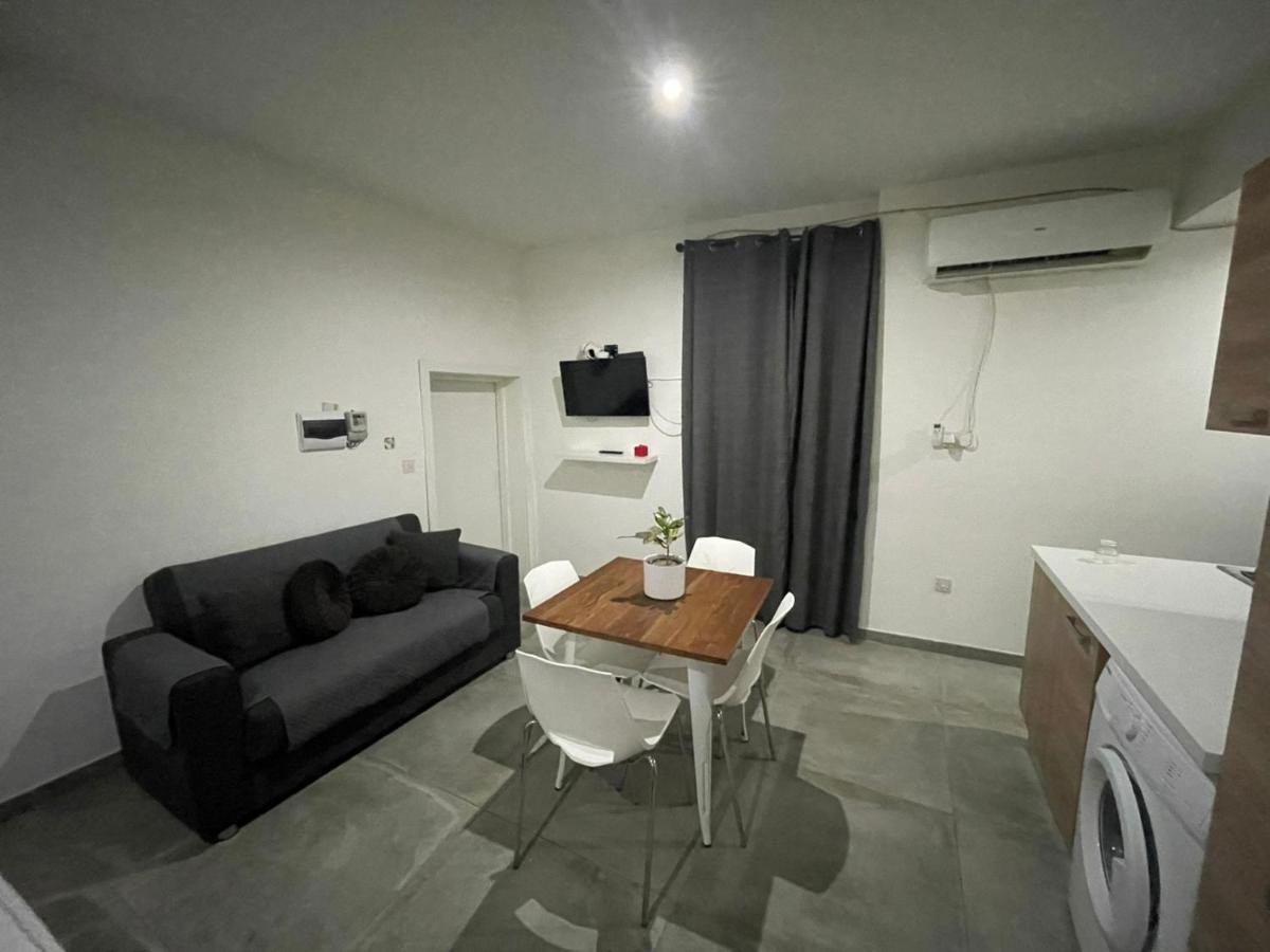 Malta Suites Сенглея Экстерьер фото
