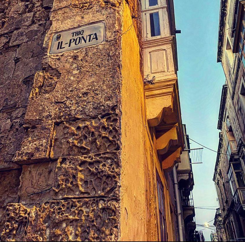 Malta Suites Сенглея Экстерьер фото